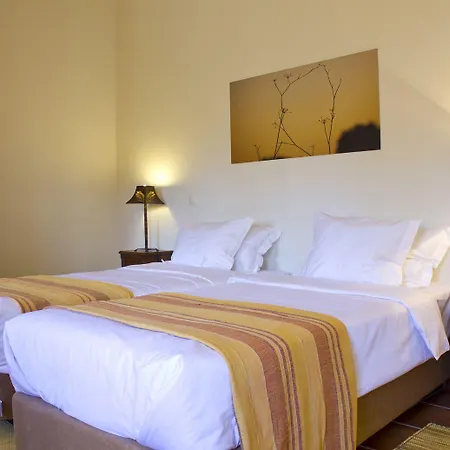 Vale De Ferreiros Country house *