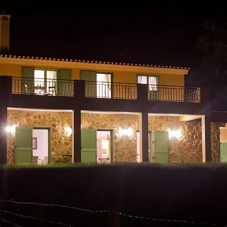 乡村民宿 Vale De Ferreiros